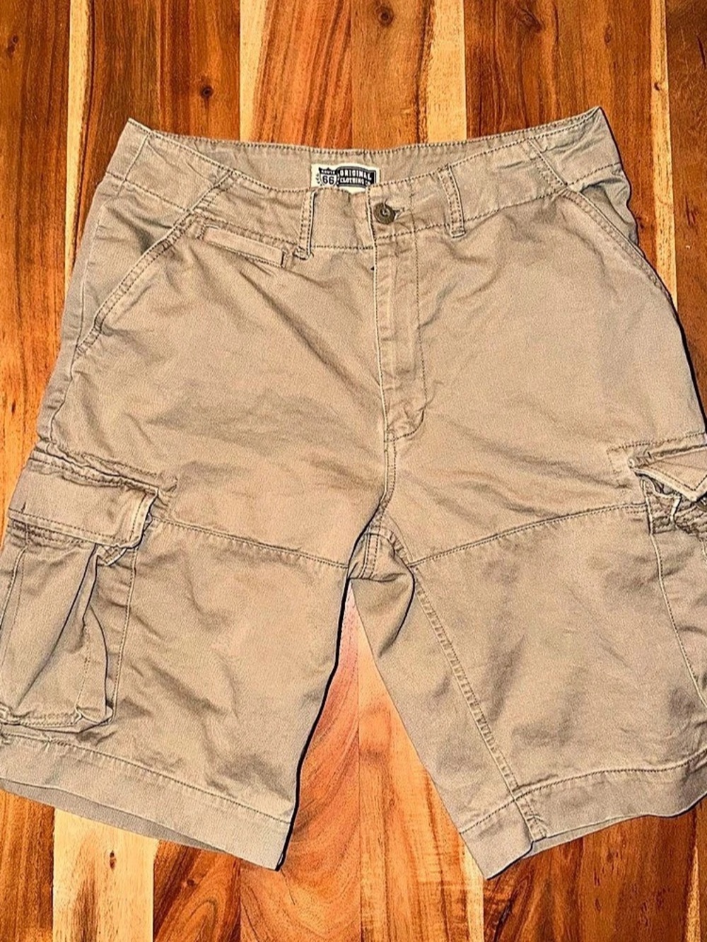 Route 66 men’s Cargo Shorts in Tan Size 32.  #530